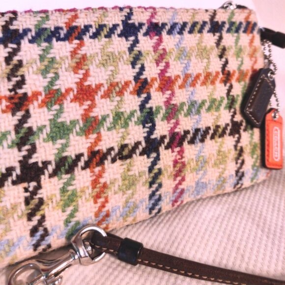 Coach 100% Wool & Leather Hampton Tattersall Multi Plaid Wristlet, EUC